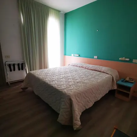 Splendor Hotell 3*